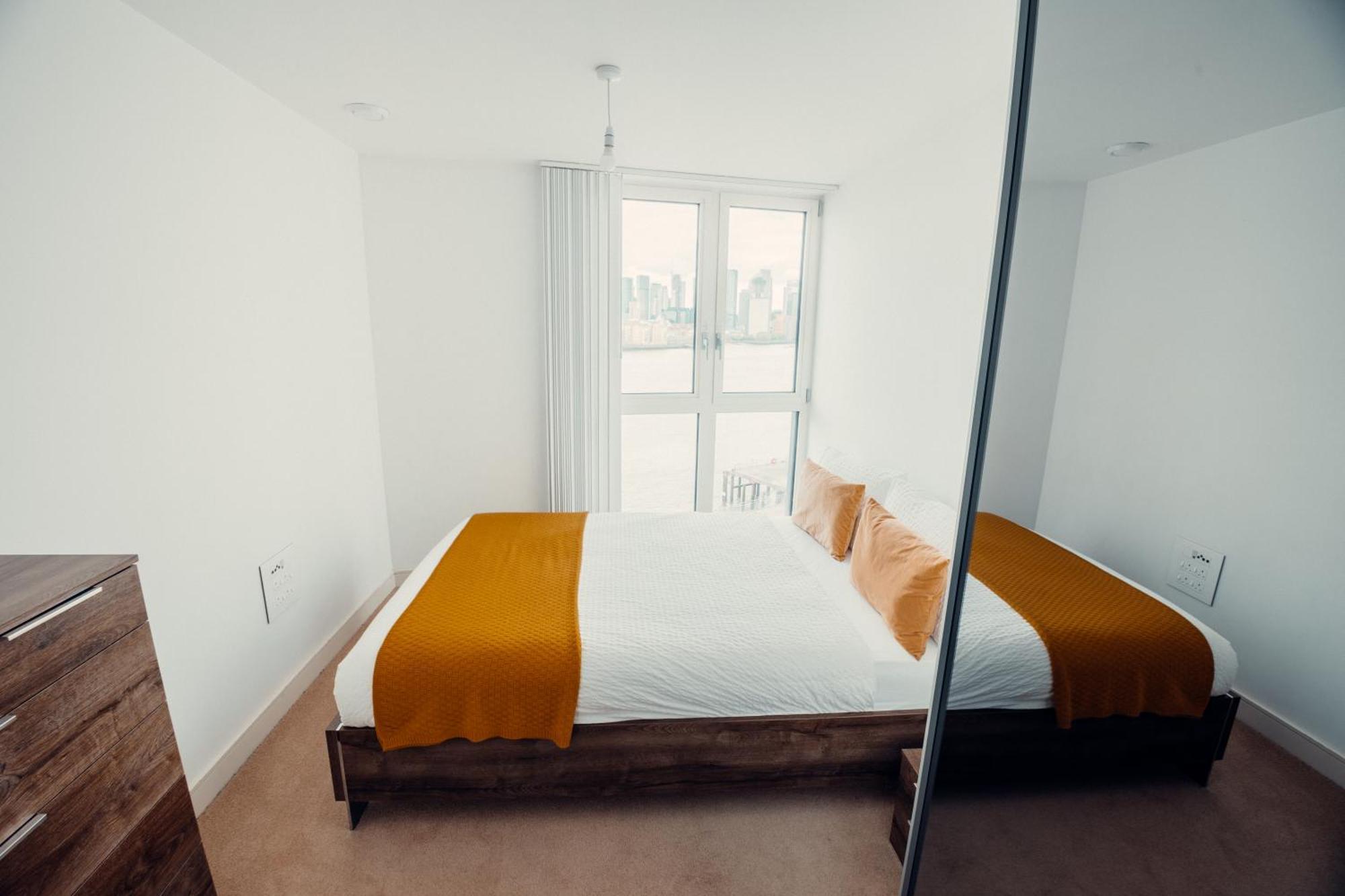 2 Bed Flat London Appartamento Esterno foto